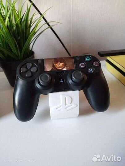 Держатель для геймпада PS4/PS3