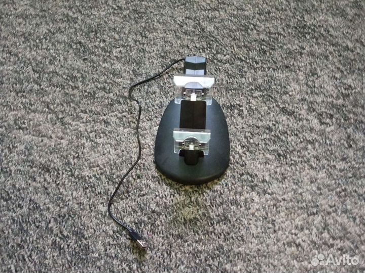 Зарядное устройство для 2 джостиков сразу