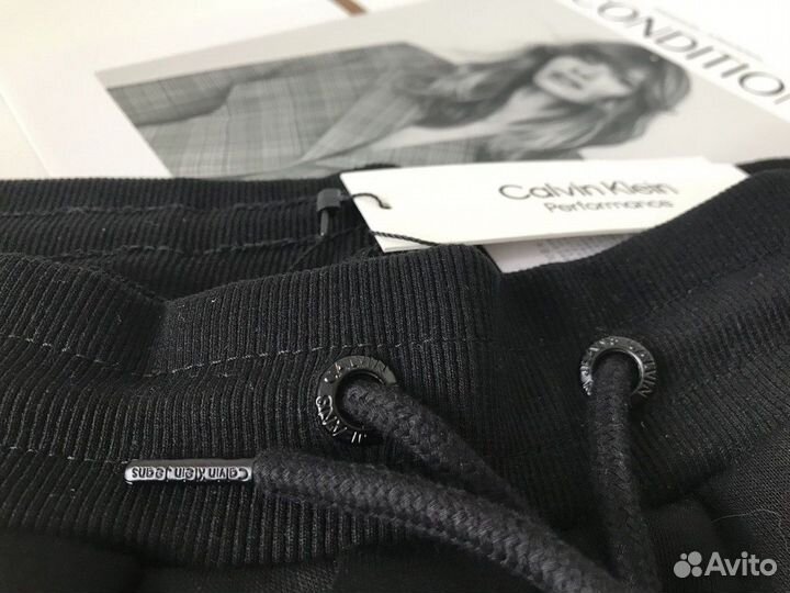 Спортивные штаны/брюки/джоггеры Calvin Klein р. XL