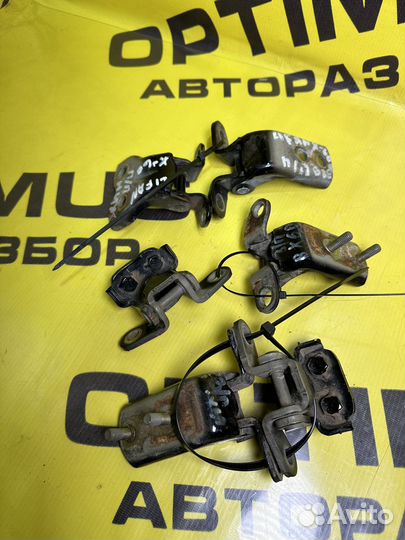 Петля двери Lifan X60