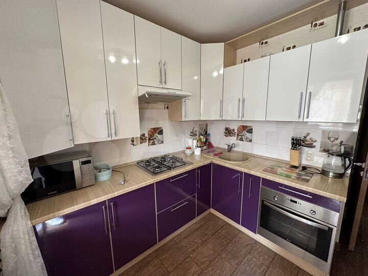 2-к. квартира, 64 м², 3/10 эт.