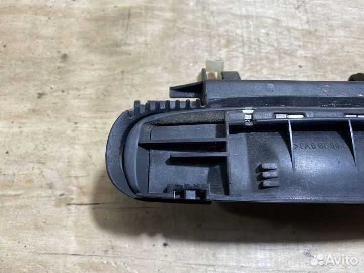 Ручка наружная Audi A4 B6 R150