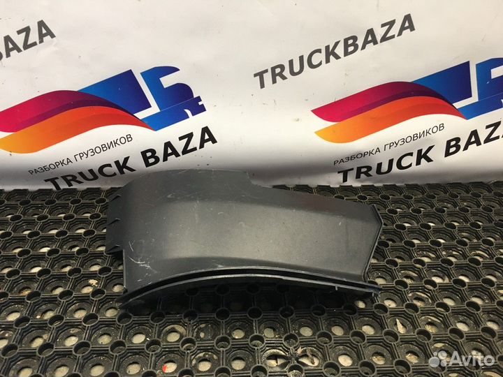 Накладка угла кабины левая