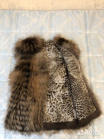 Жилет из меха лисы