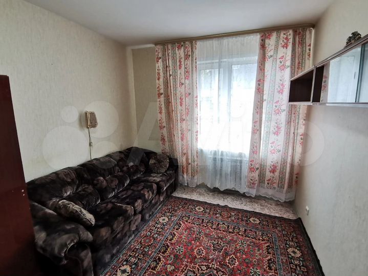 Комната 15 м² в 4-к., 1/1 эт.