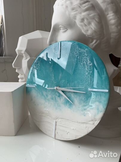 Часы из эпоксидной смолы 