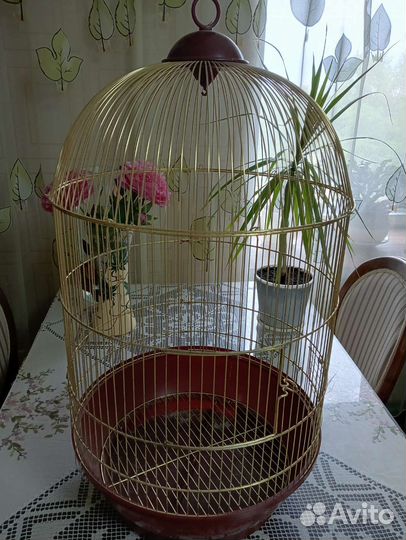 Большая клетка для птиц