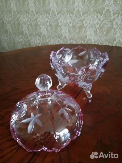 Ваза конфетница стеклянная с крышкой