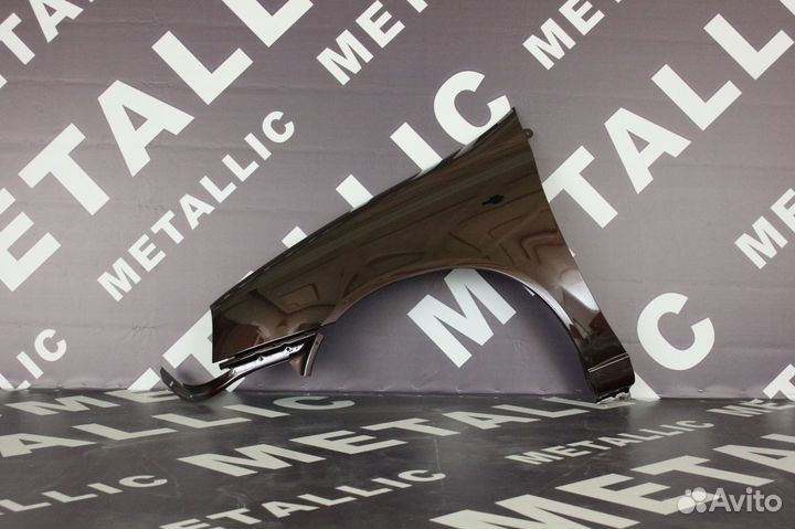 Крыло Приора переднее правое / в цвет
