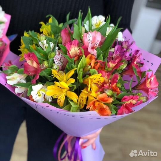 Букеты из альстромерии. Цветы альстромерия Самара