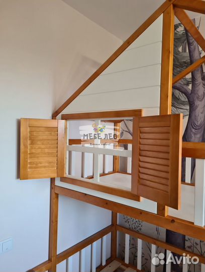 Двухъярусная кровать