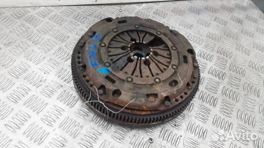 Маховик демпферный дизельный skoda octavia A5 (FML