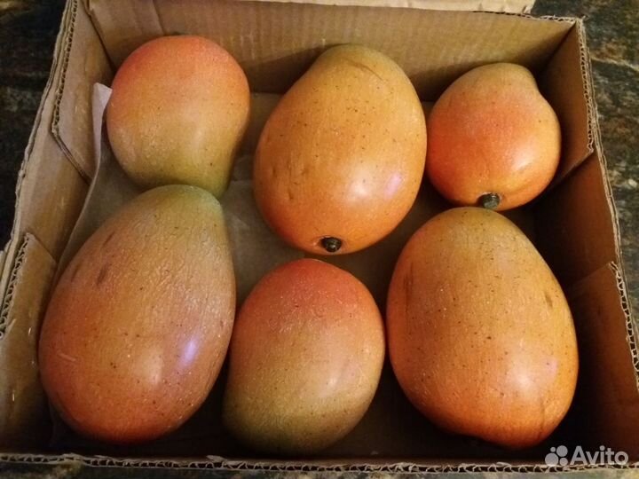 Сувенирный набор манго в коробке