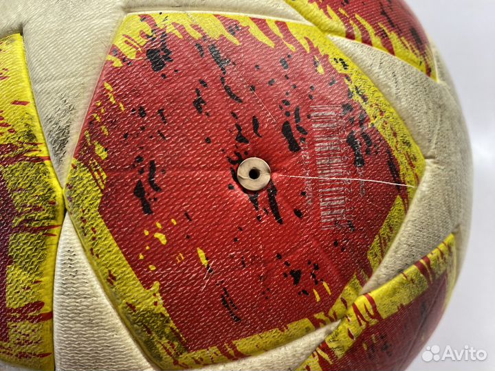 Футбольный мяч