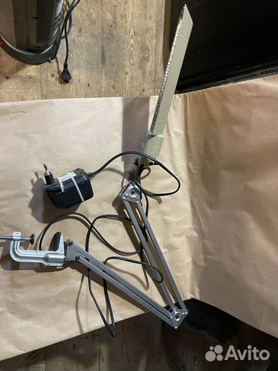 Лампа настольная