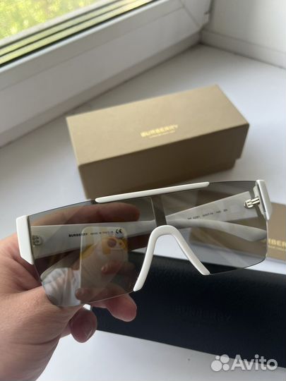 Солнцезащитные очки Burberry оригинал