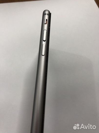 iPhone 6S, 32 ГБ