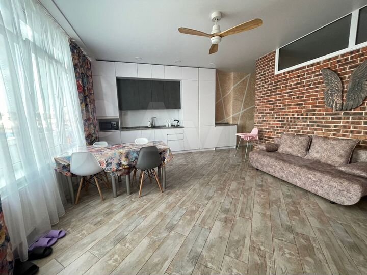 2-к. квартира, 72 м², 1/2 эт.