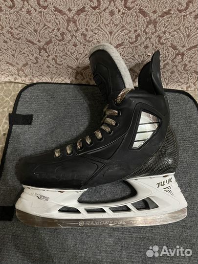 Коньки хоккейные true