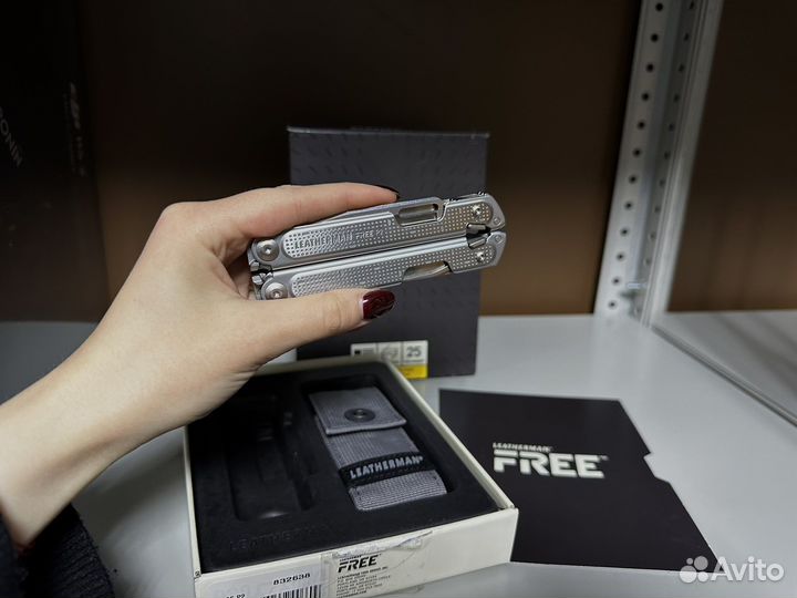 Мультитул Leatherman Free P2 Stainless 832638