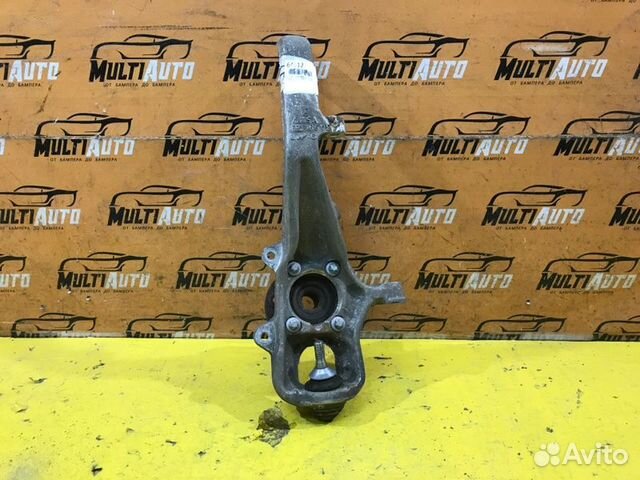 Кулак поворотный передний левый Mercedes Ml W166