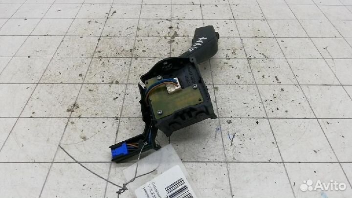 Переключатель стеклоочистителей Volkswagen Touran