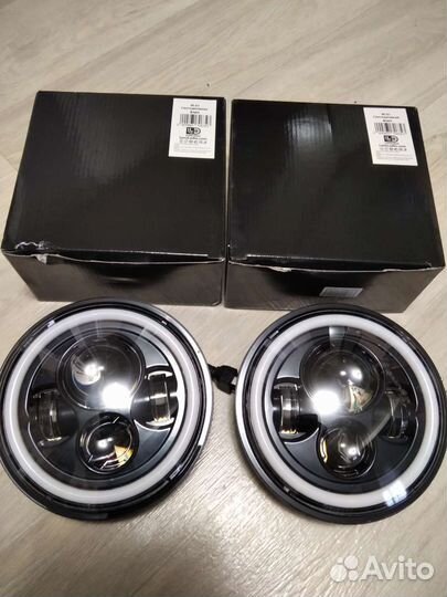 Светодиодные фары на Ниву УАЗ ангельские глазки