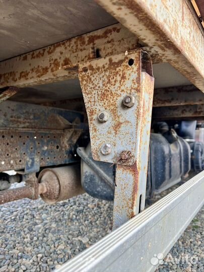 Отбойник боковой на Грузовик