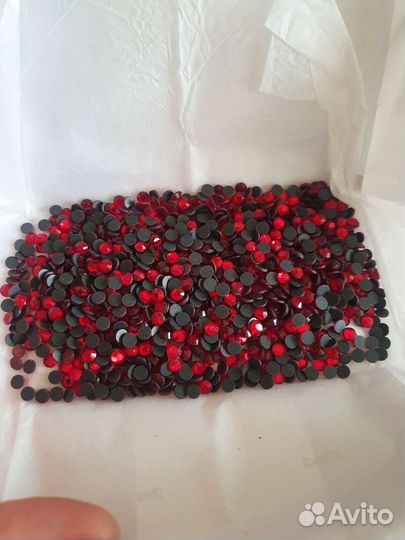 Стразы для шитья