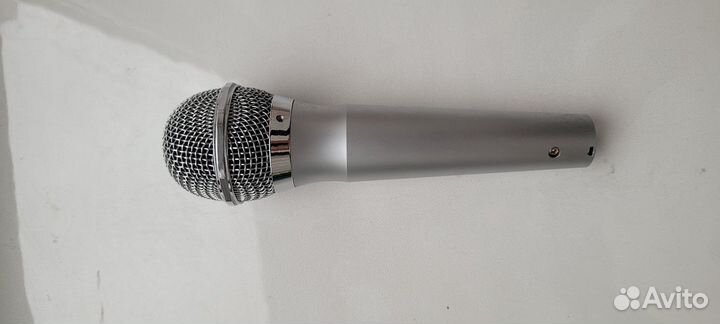 Микрофон Yamaha DM-305