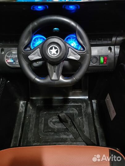 Детский электромобиль бу Jeep