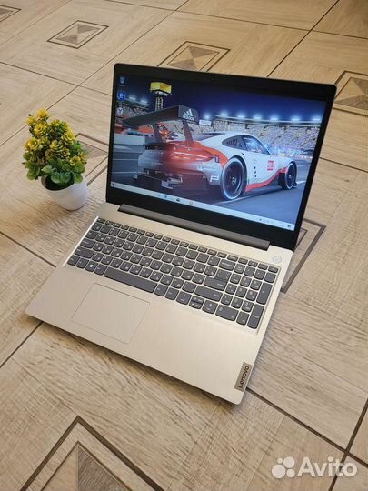 Новенький 2022г. Athlon Silver. 8GB/SSD/15,6