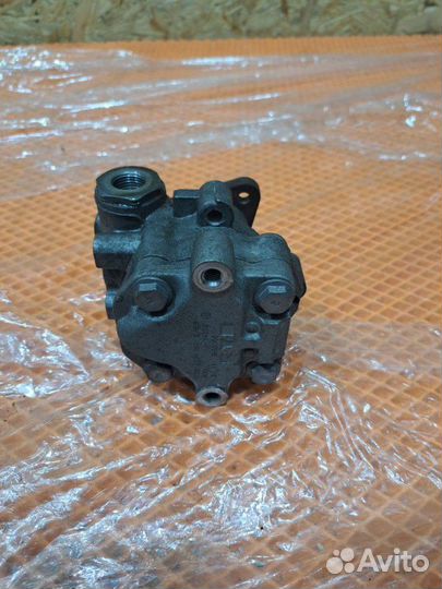 Гур Насос гидроусилителя Audi Q7 4L BHK 2009