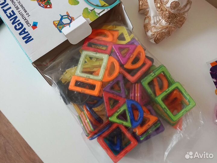 Магнитный конструктор 84 детали + остальные дополн