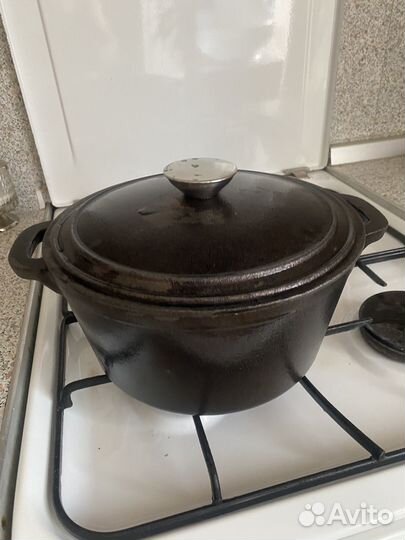 Казан на 4 литра,тяжелый чугунный