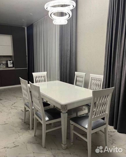 Стол / Стулья