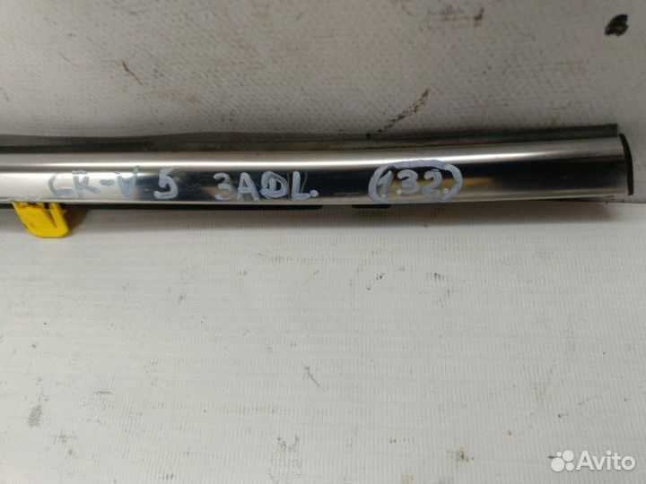 Молдинг стекла задний левый Honda Cr-V RW L15B