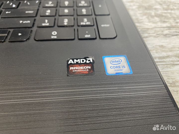 Игровой Ноутбук HP 15-ay0211a R5 M330