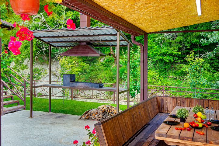 Дом 48 м² на участке 8 сот.