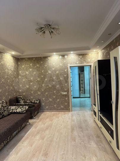 3-к. квартира, 96 м², 9/15 эт.