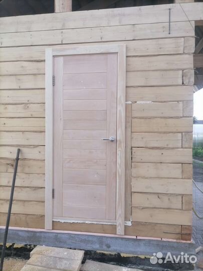 Дверь в баню