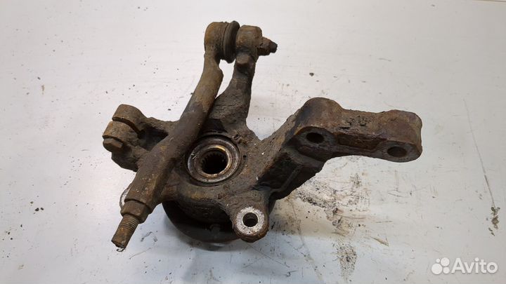 Ступица (кулак, цапфа) левая передняя Nissan Note E11, 2006