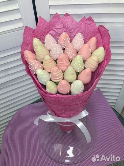 Вкусная клубника в шоколаде букет на выпускной