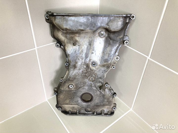 Передняя крышка двс Mitsubishi 1,8 4B10 / 4B11