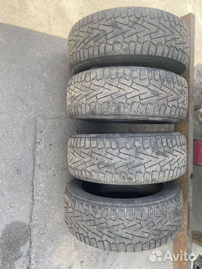 Pirelli Ice Zero 205/60 R16