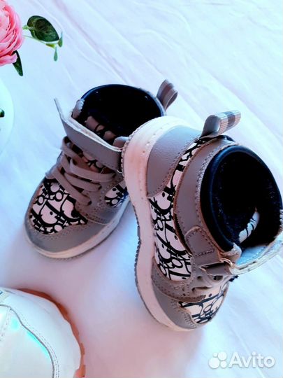 Обувь детская тёплая (сапоги, кроссовки)