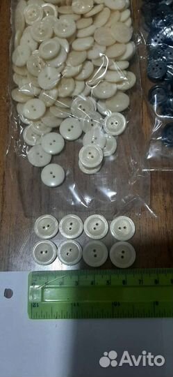 Пуговицы пласмас,обмен,по 35 коп