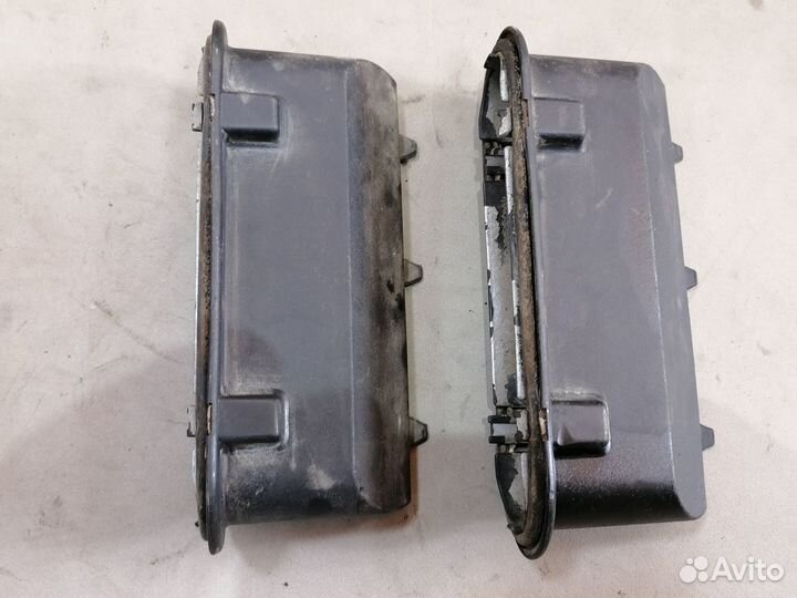 Решетка вентиляционная Mercedes 190 W201 1982-1993