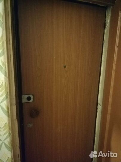 Дверь входная металлическая б/у. Замок +3ключа