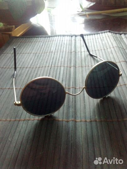 Очки, вязанные и тканные вещи